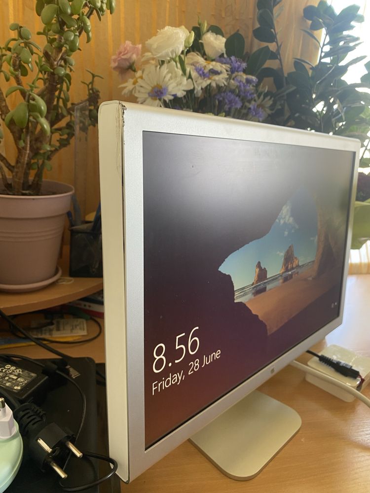 Монітор Apple діагональ 20
