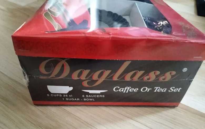 Zestaw do kawy/herbaty z czarnego szkła