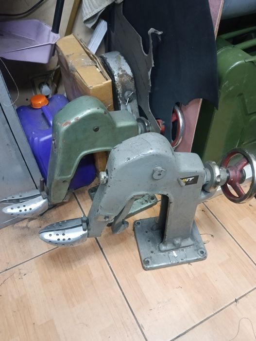 Розтяжки для взуття