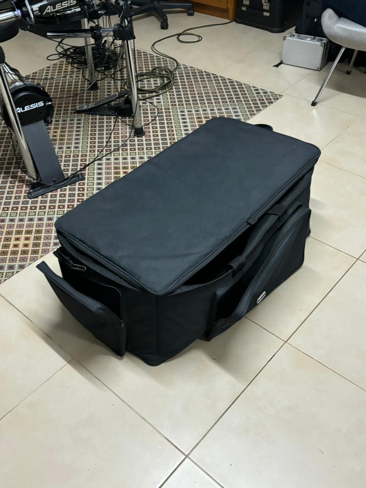 Bateria eletrónica Alesis Command Mesh Kit