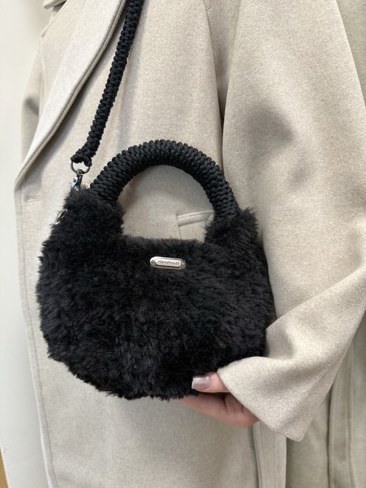 Torebka ręcznie robiona na szydełku