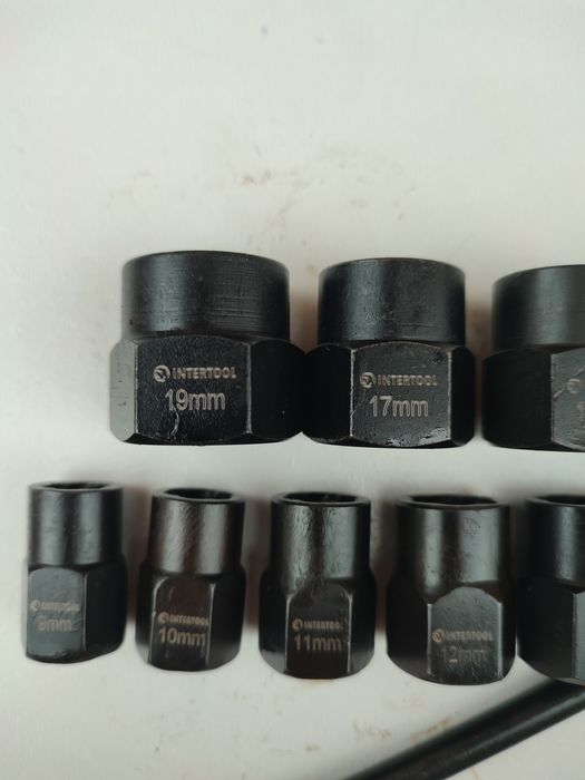 Набор экстракторов INTERTOOL SD-8008 для поврежденных болтов и гаек