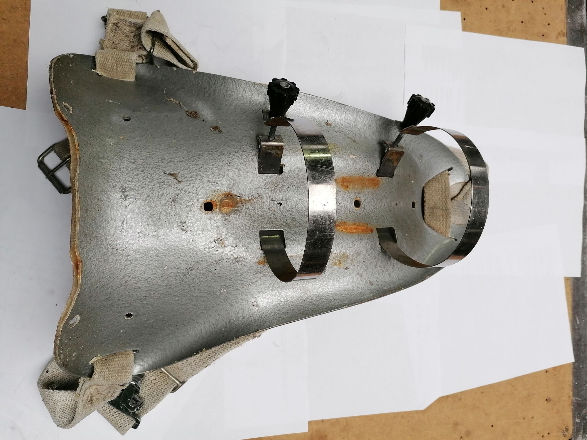Noszak do aparatu P-11 z automatem Elf