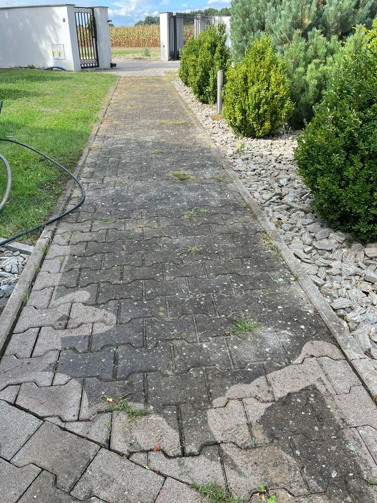 Mycie kostki brukowej od 8 pln za metr