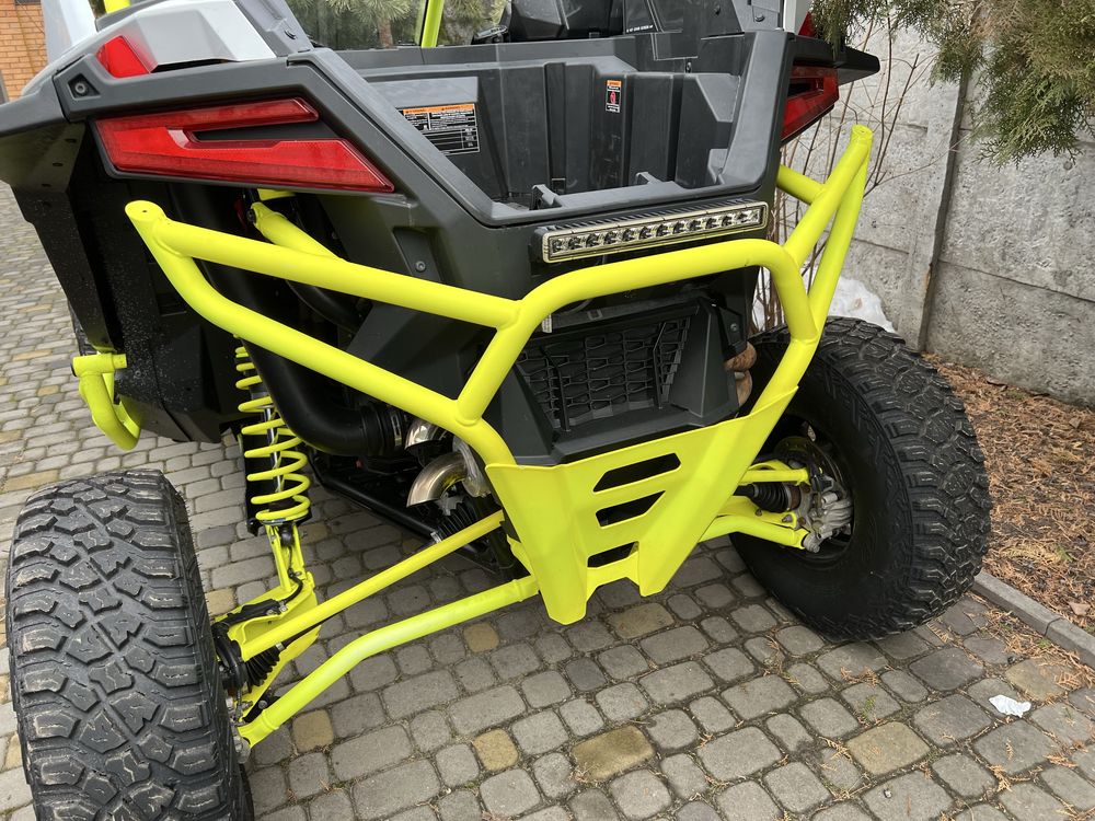 Polaris RZR PRO 1000