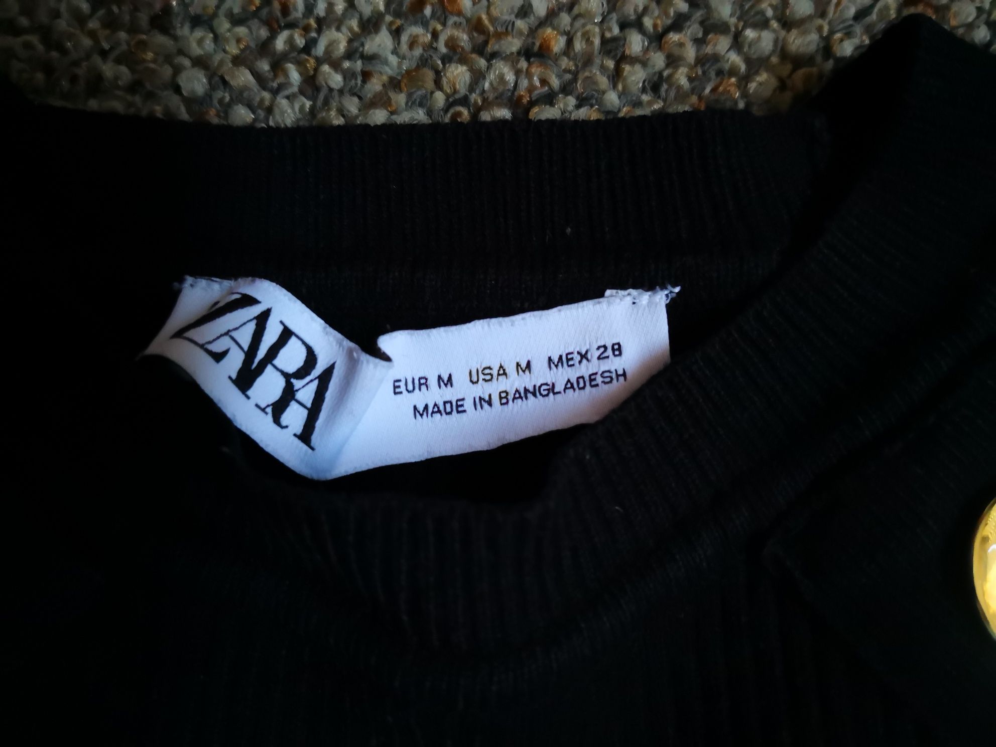 Czarny sweterek  bluzka ozdobna  Zara  M