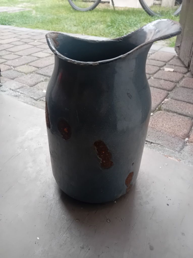 Kanka ,dzbanek emaliowany, prl