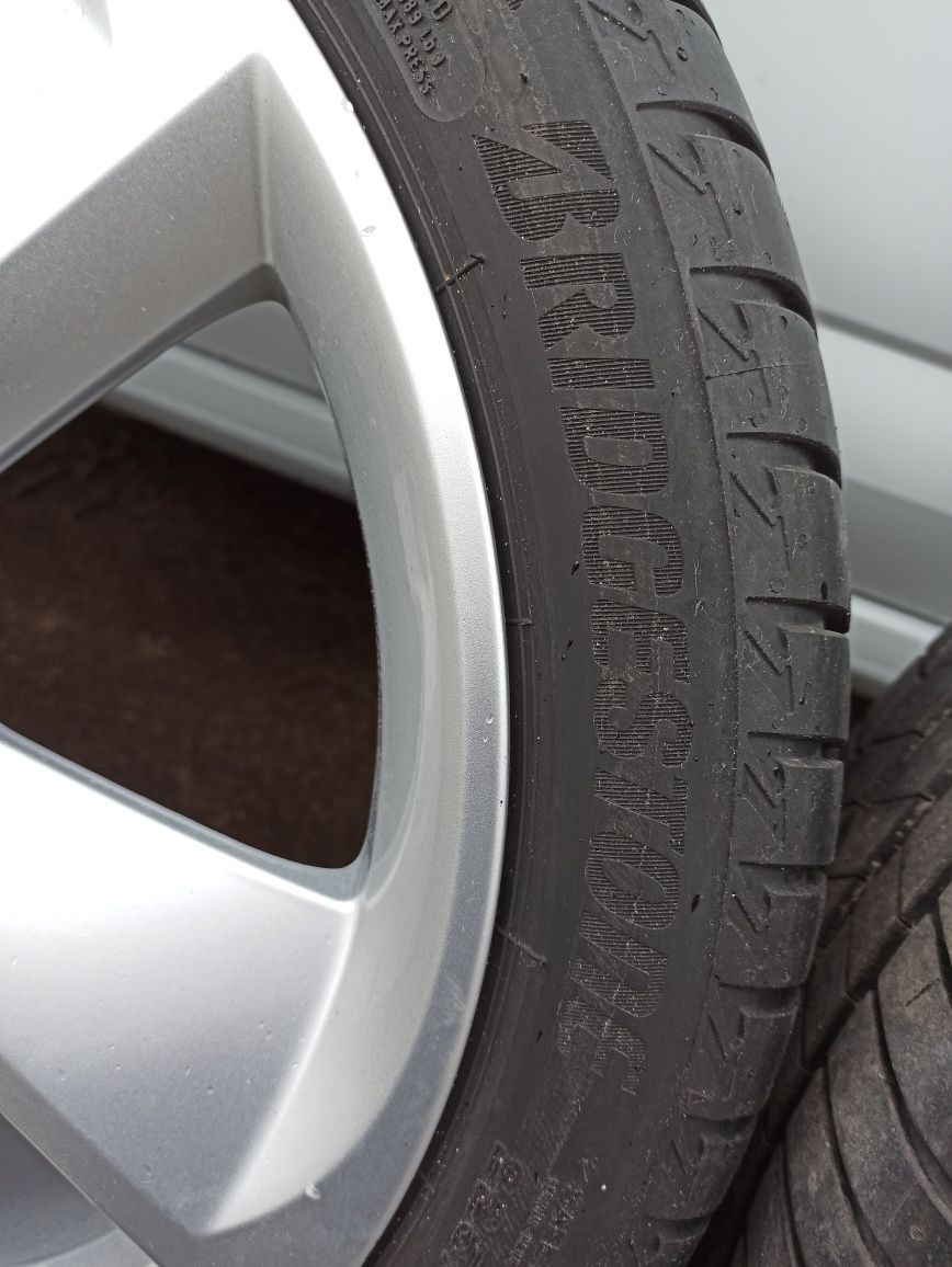 Гума Bridgestone Turanza 225/40 R18. 5*112.