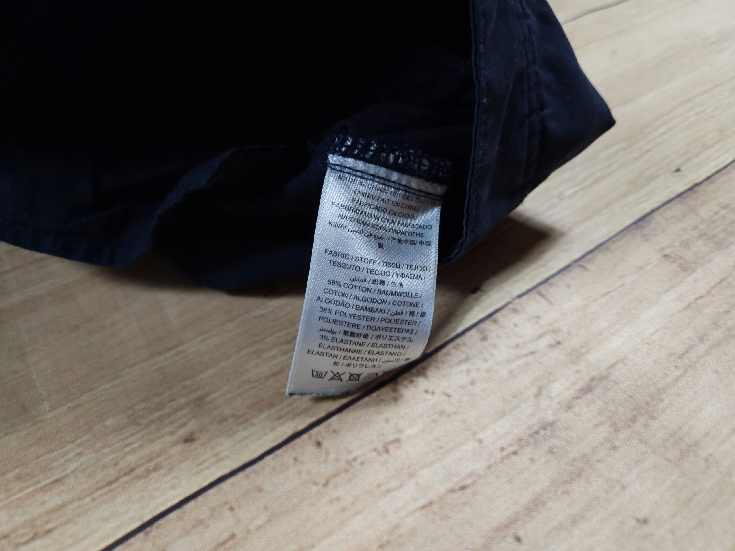 GANT Spodenki Cargo Męskie Granatowe Relaxed r. 34