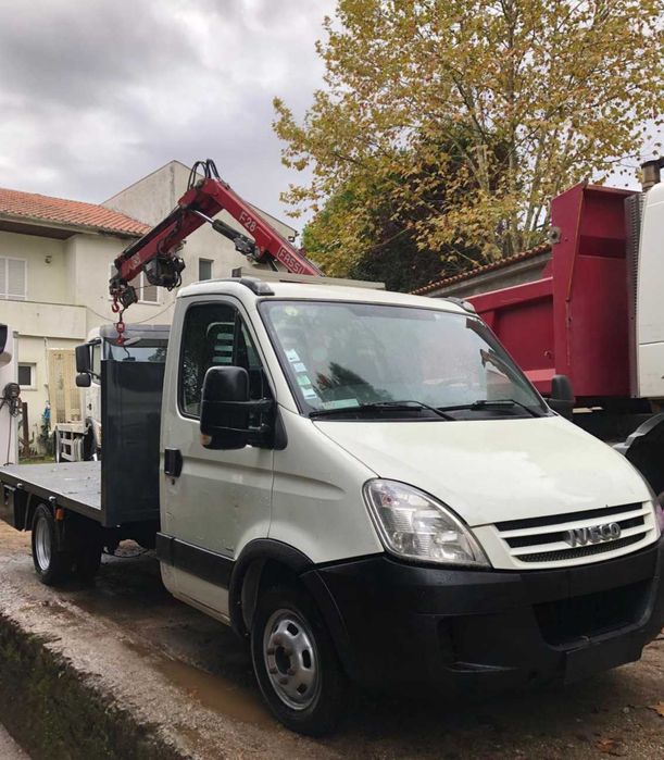 Iveco Daily 35C15 Carrinha com grua e estrado