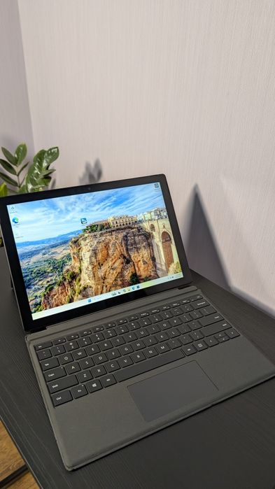 Microsoft surface pro 6 qhd i5-8350u 8 ram 256 ssd сенсор face id