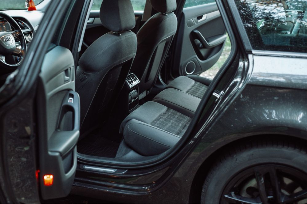 Audi A4 B8 z roku 2014r. 2.0 TDI 190 kmTiptronic