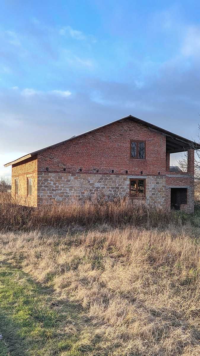 Продається незавершене будівництво в Корнині