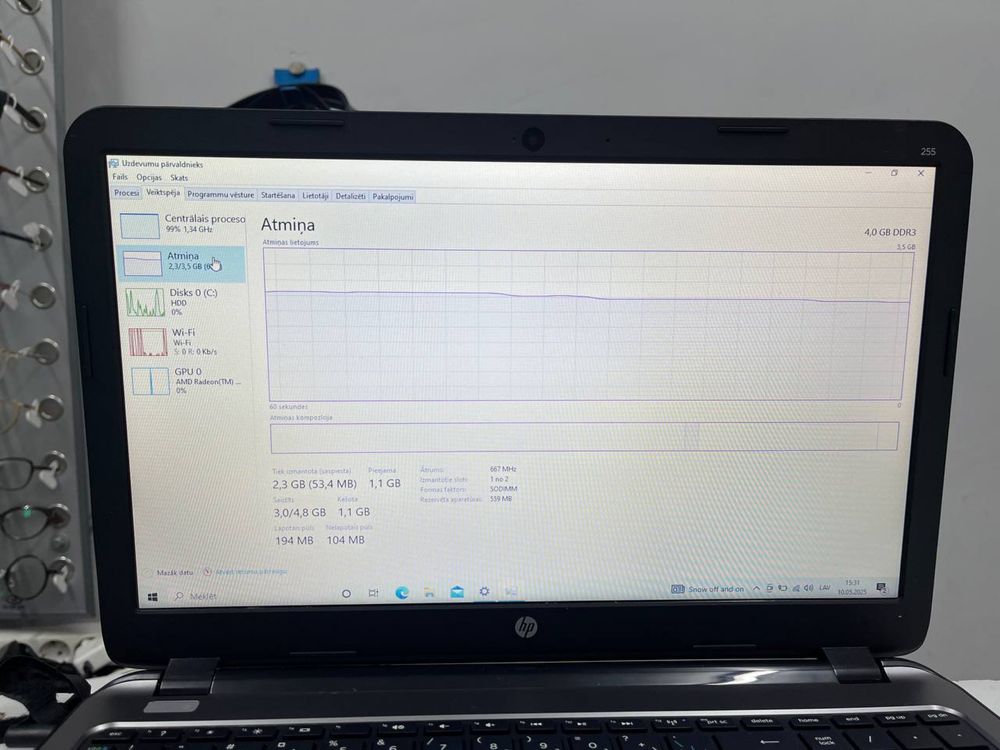 Ноутбук HP 255 G3 AMD E1-6010 Radeon R2