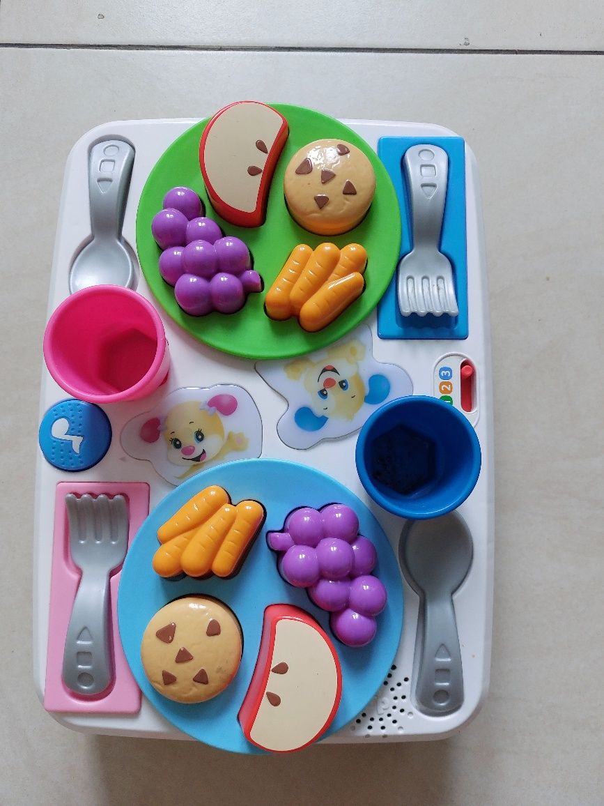 Stoliczek dobrych manier Fisher Price