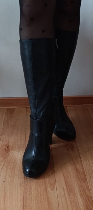 Продам кожаные сапоги