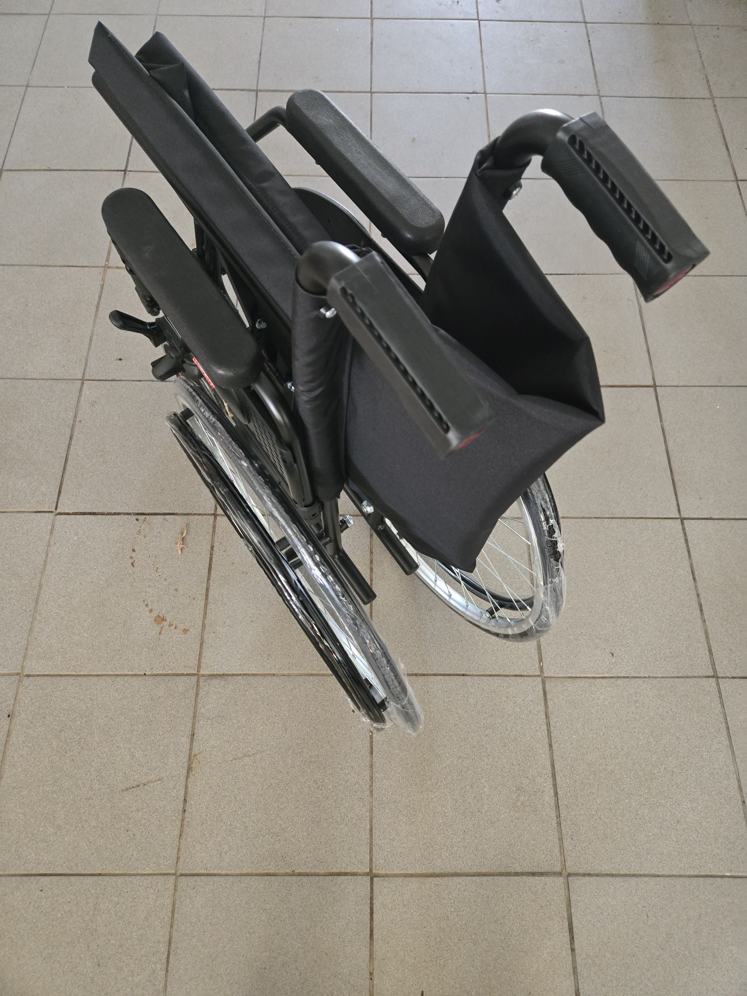 Cadeira Rodas Nova