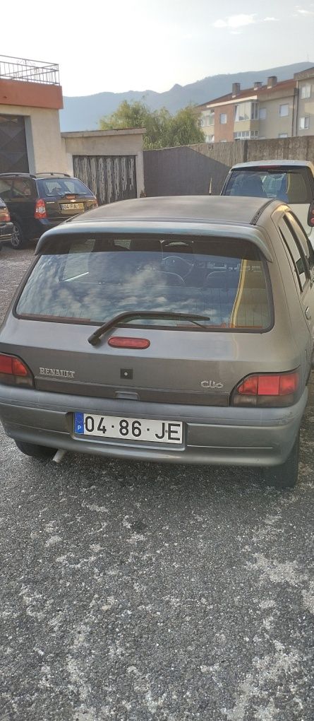 Vendo Renault clio