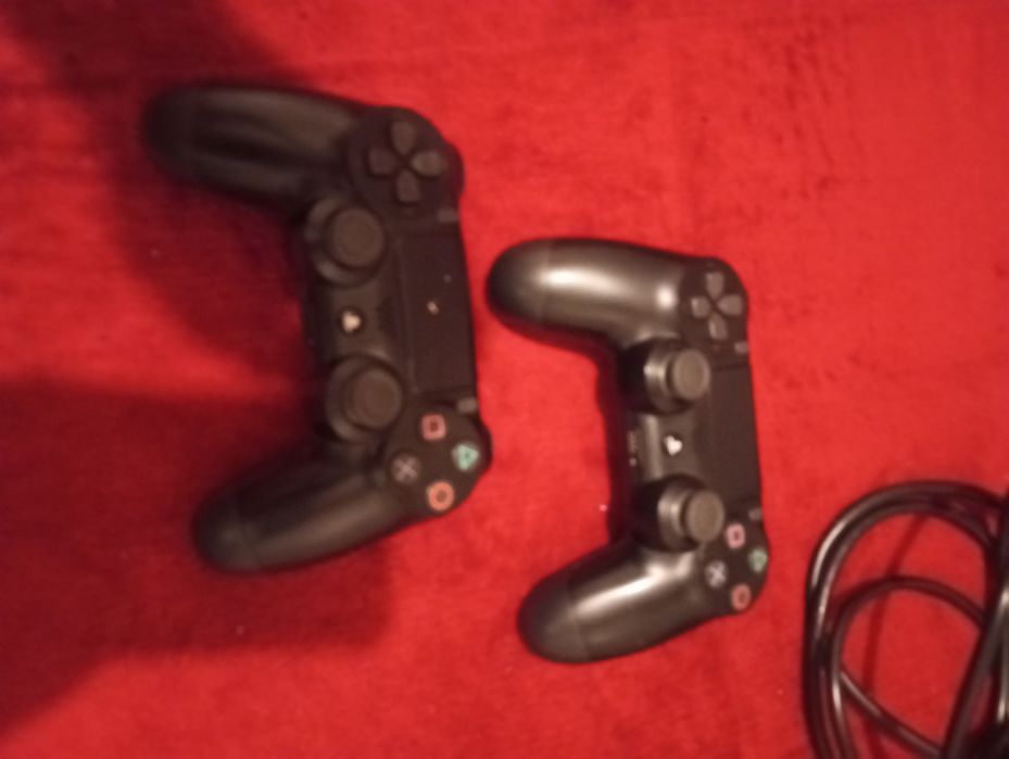 PS4 Pro 1Tb como nova