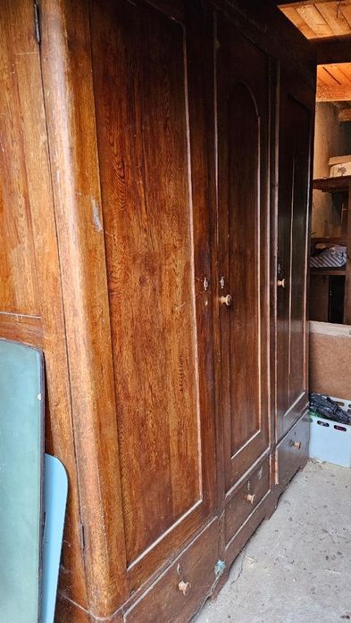 Stara szafa składana