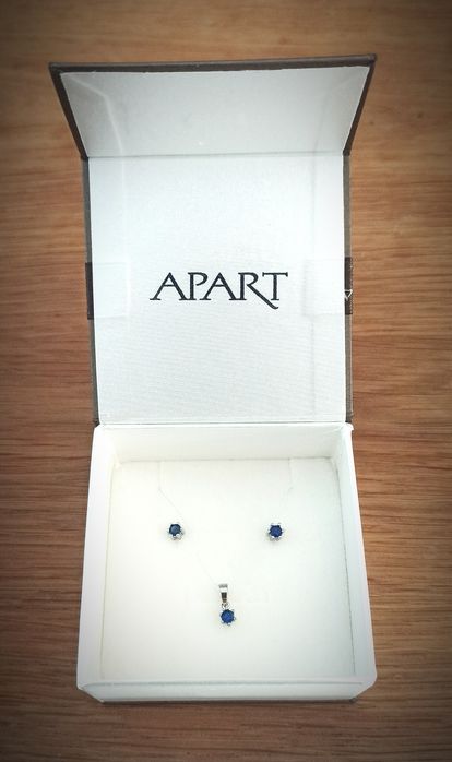 Nowy komplet biżuterii APART