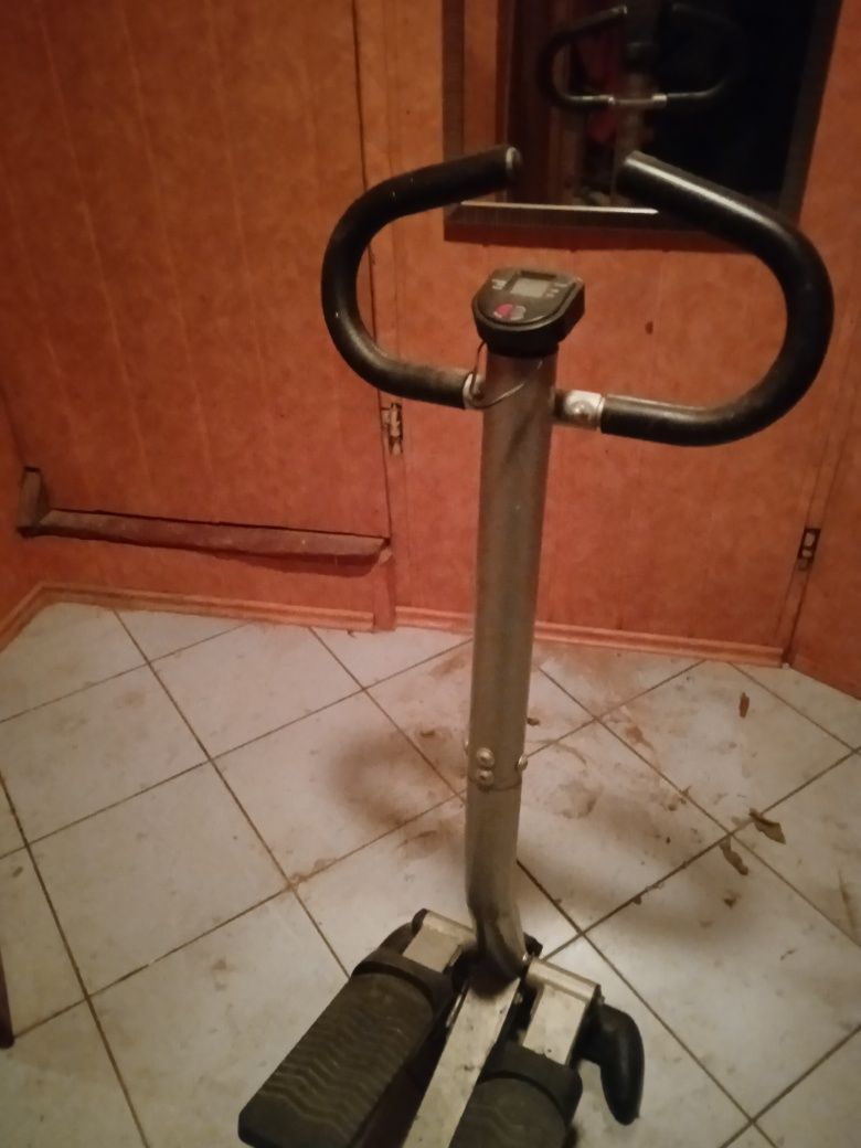 Stepper mało używany z licznikiem