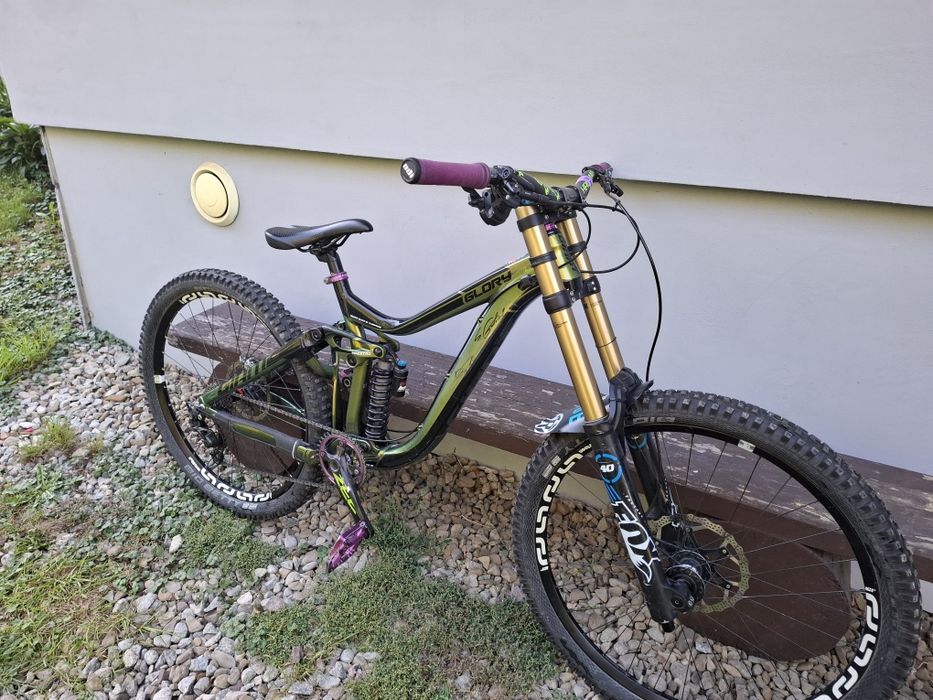 Giant glory 2020 ( dh/enduro/fr)