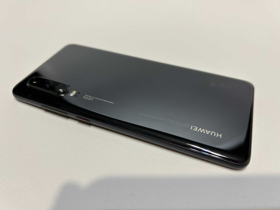 Smartfon Huawei P30 ELE-L29 Black FV