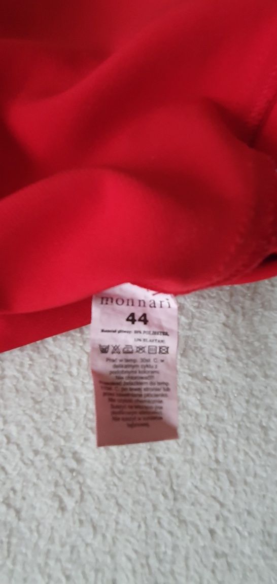 Czerwona sukienka Monnari