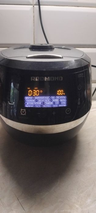 Мультиварка оригинал покупали 3400