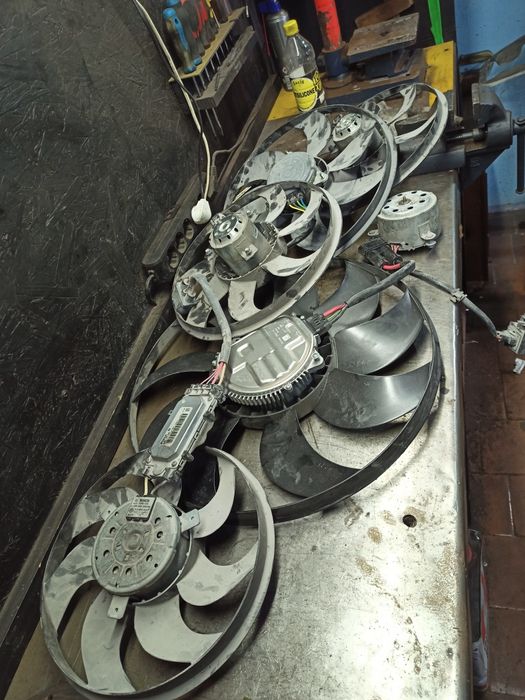 Електровентилятор охолодження двигуна Audi/Volkswagen