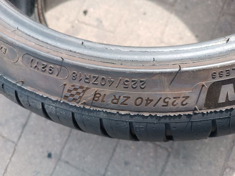 225/40ZR18 Michelin Pilot Sport 4 225/40R18