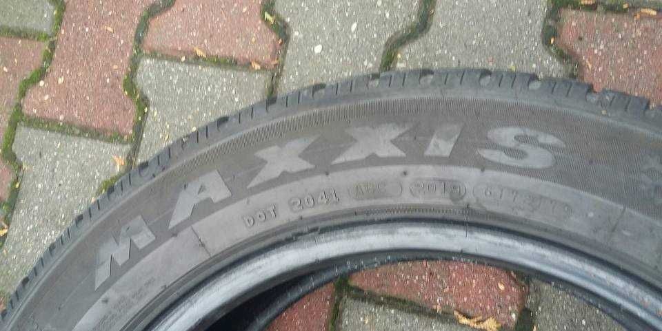 opony maxxic 225/55 r 17 c 2 sztuki  109/107h8pl