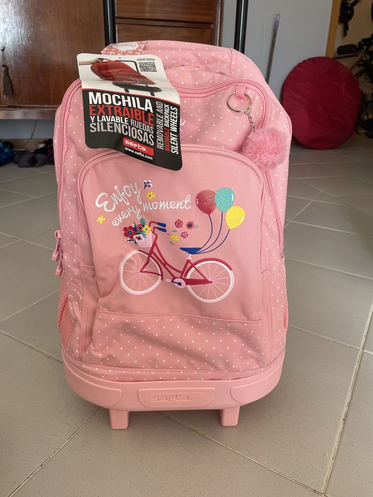 Mochila - troley - novo
