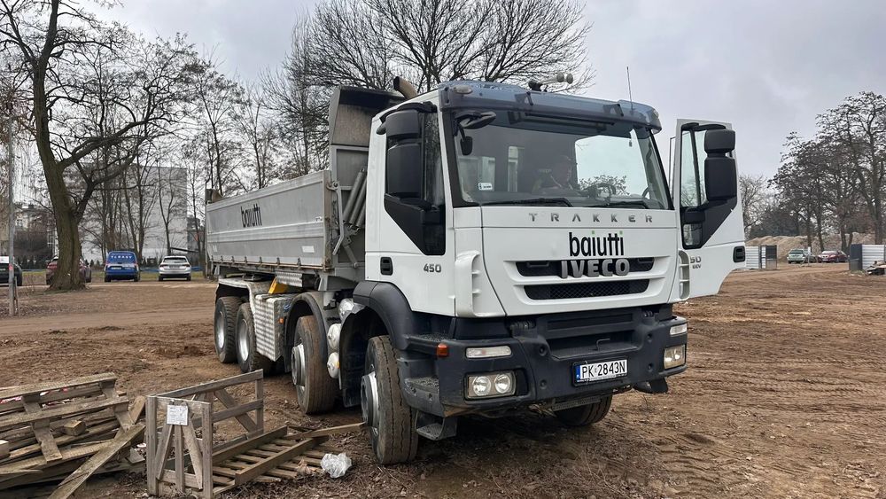 Iveco Trakker 440  Samochód ciężarowy wywrotka IVECO TRAKKER 440, r.2011