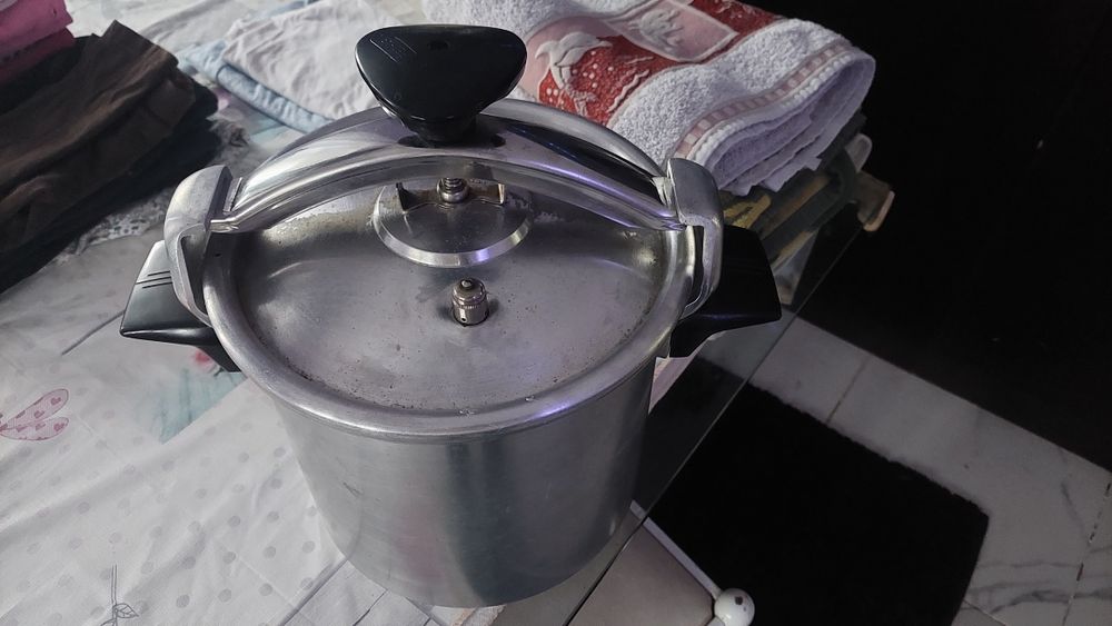 Vendo panela de pressão