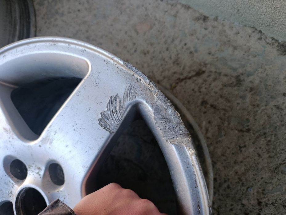 Продам диски r16