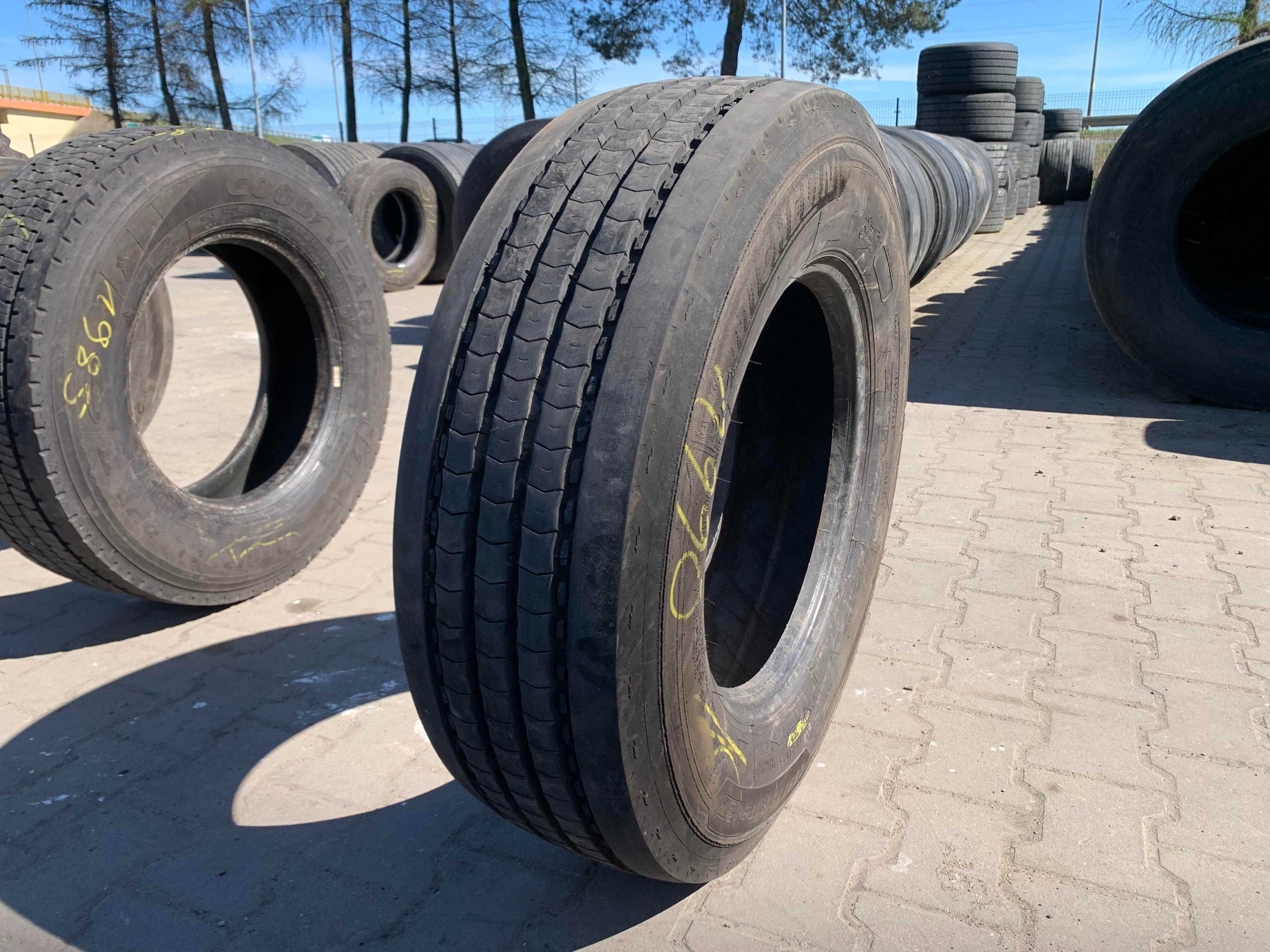 235/75R17.5 Opona MICHELIN X MULTI Z 9-10mm Przód XMULTI