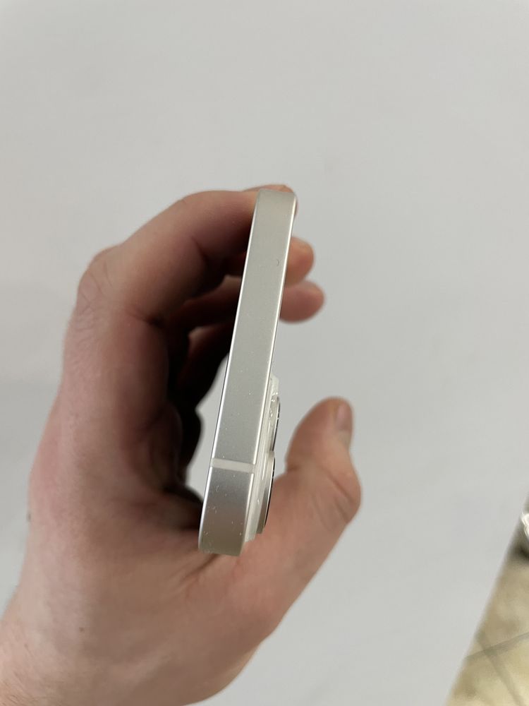 iPhone 14 white icloud на запчасти дисплей корпус