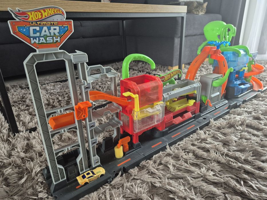 Hot whelees atak osmiornicy myjnja