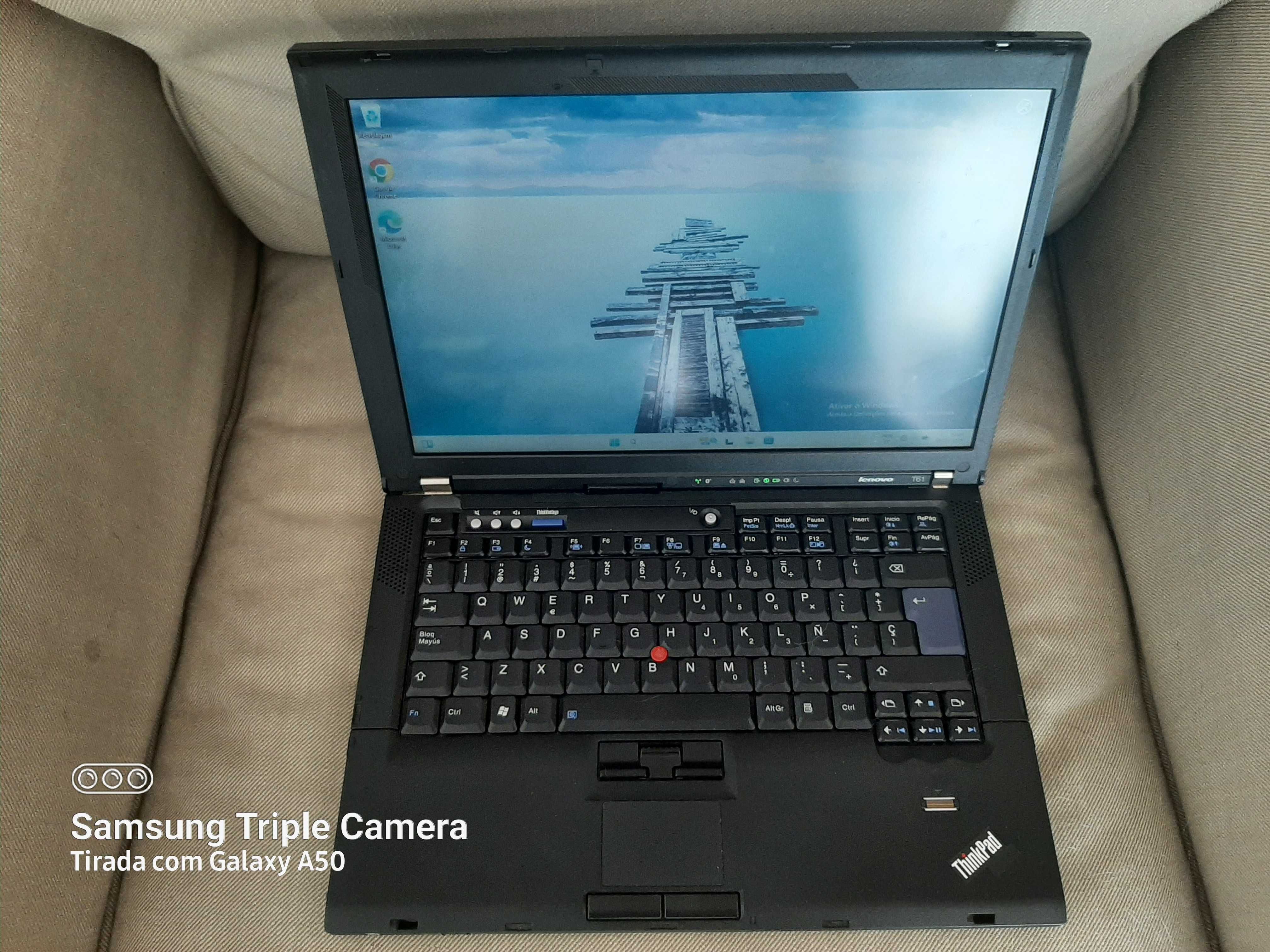 Lenovo Thinkpad T61 com Windows Tiny 11