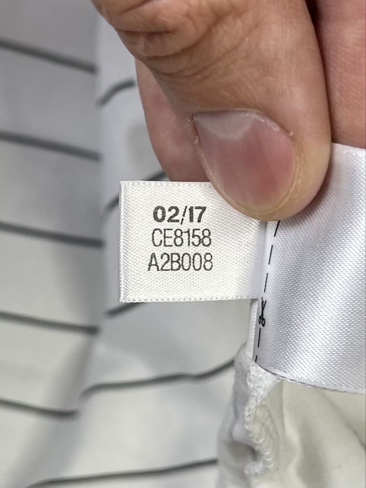 Adidas Originals майка M размер спортивная белая с принтом оригинал
