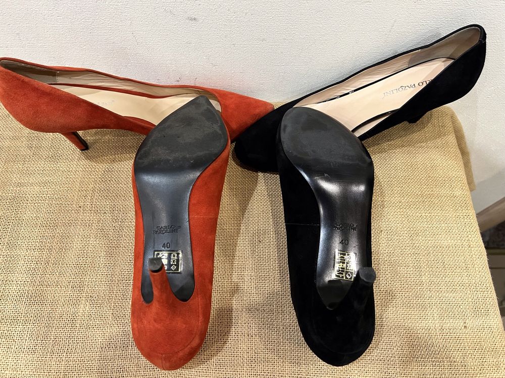 Carlo Pazolini ціна за 2 пари туфлі замша червоні та чорні 39 розмір