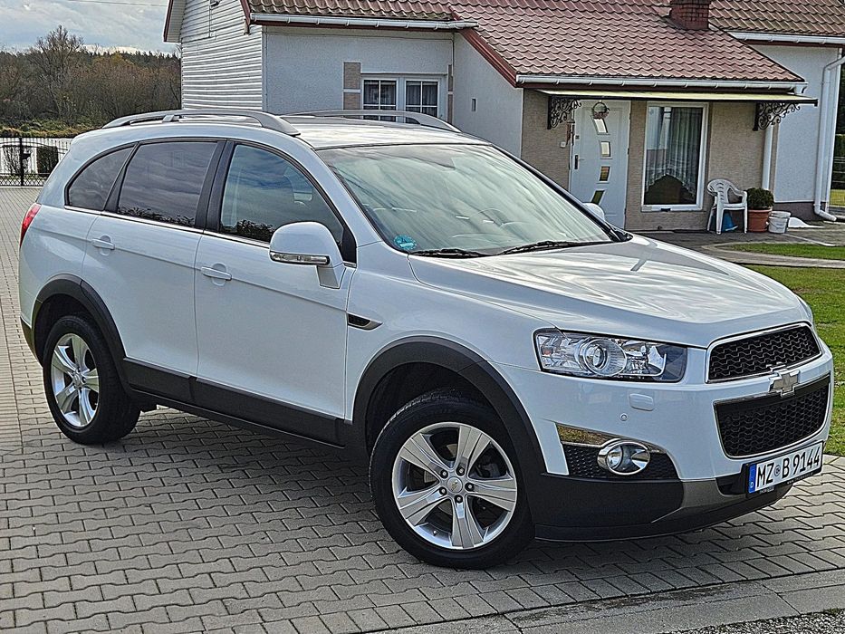 Chevrolet Captiva 2.2 Diesel 184Km Automat 7 Osob Kamera Skora PDC 4x4 Nawi 8 X ALU