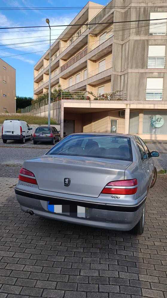 Venda de carro usado. Peugeot 406