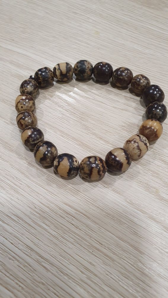 Pulseira em madeira para homem