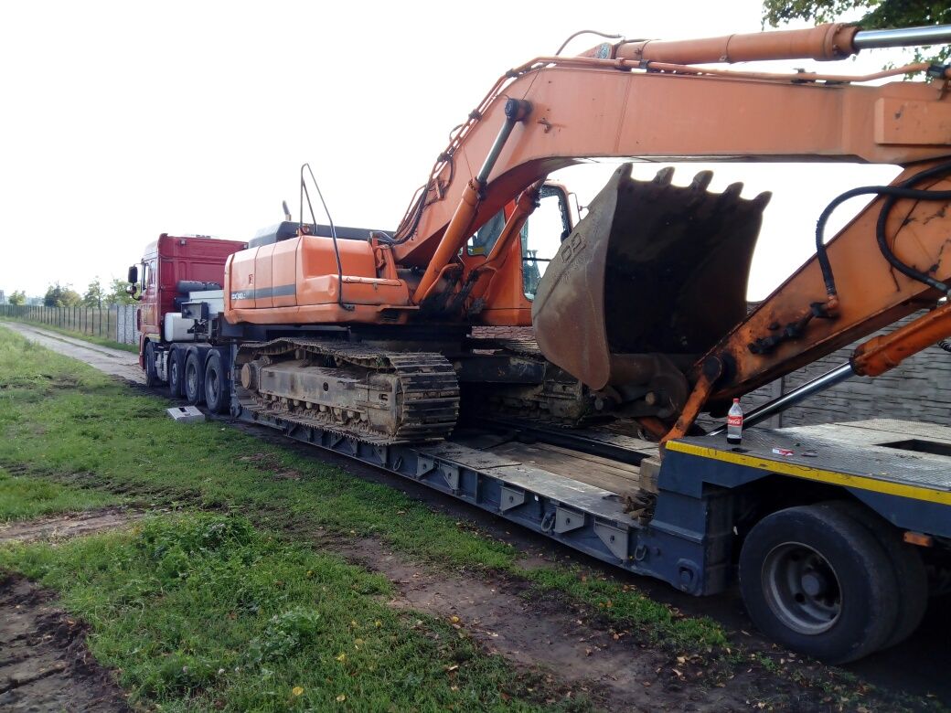 transport niskopodwoziowy, Transport maszyn i koparek, laweta