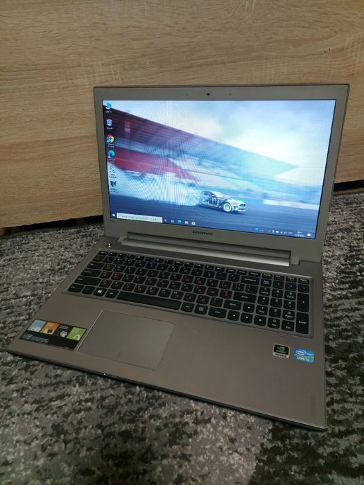 Ноутбук Lenovo 2гб видео 8гб оперативной