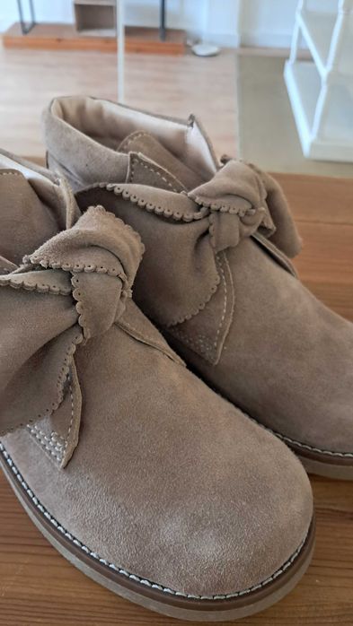 Botas 100%pele para criança