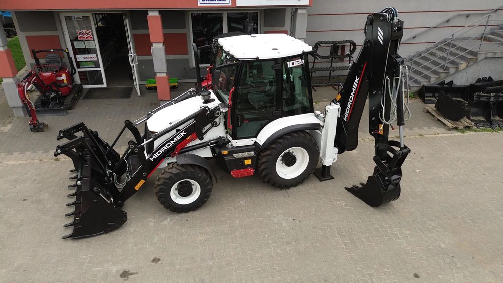 Hidromek 102S a8  Koparko ładowarka; 4x4; pompa wieloblokowa NOWA